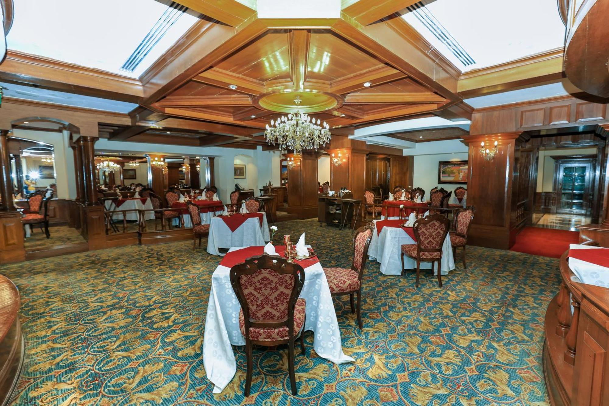 Le Royal Meridien Ченнаї Екстер'єр фото